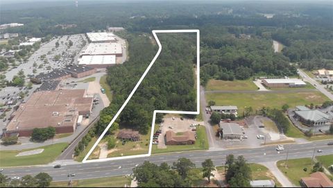 2012 FREDERICK Road Opelika AL 36803