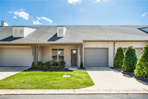 Photo of 3119 LAKEWOOD Lane, Opelika, AL 36801 (MLS # 180621)