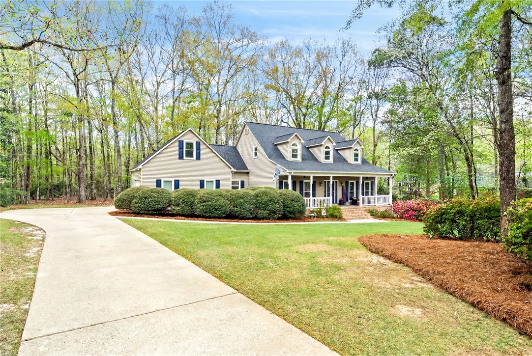 2242 SPRING HILL Drive