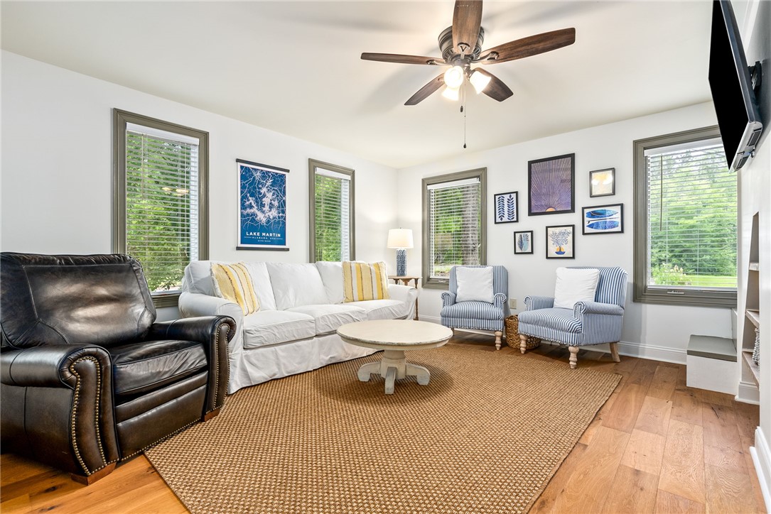 515 WARRIOR Lane