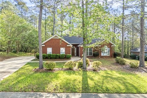 Photo of 2017 SAINT PATRICK Court, Auburn, AL 36830 (MLS # 179812)