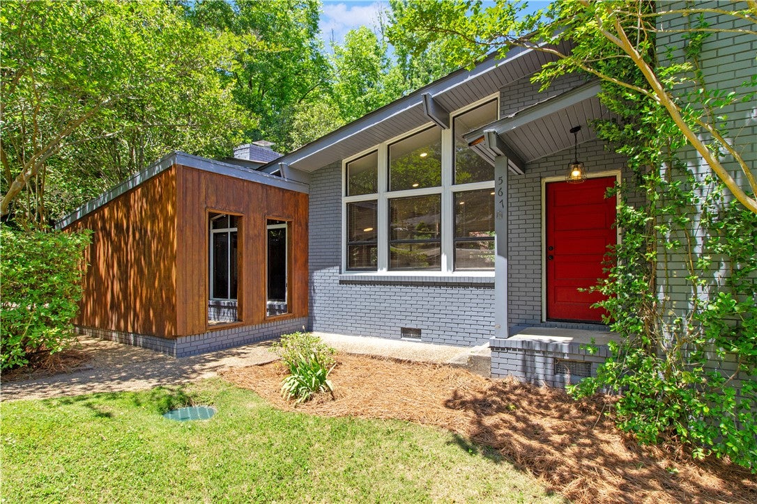 567 MOORES MILL Road