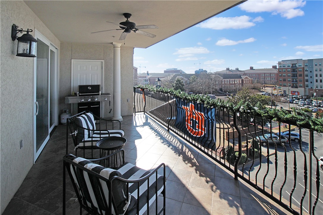 234 W MAGNOLIA Avenue 309