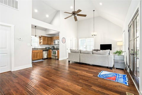 Photo of 650 DEKALB Street #1064, Auburn, AL 36830 (MLS # 182610)