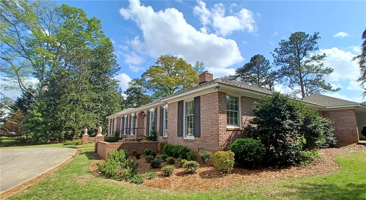 2104 OAK BOWERY Road