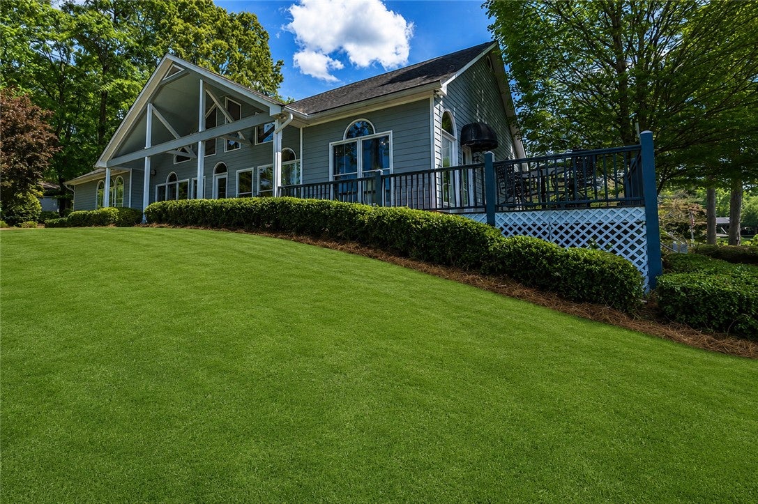 275 LEE ROAD 897
