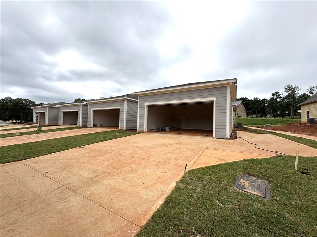 1763 WOODLAND PINES Lane
