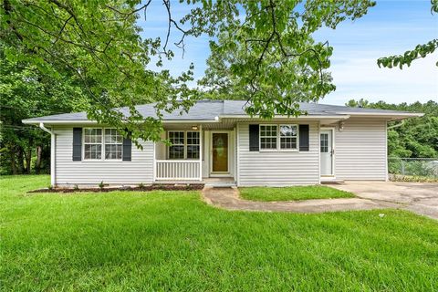 410 CRESTVIEW Lane Valley AL 36854