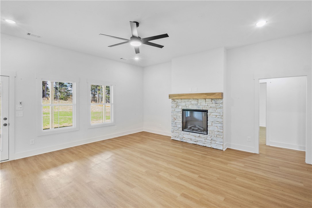 1065 LEE ROAD 315