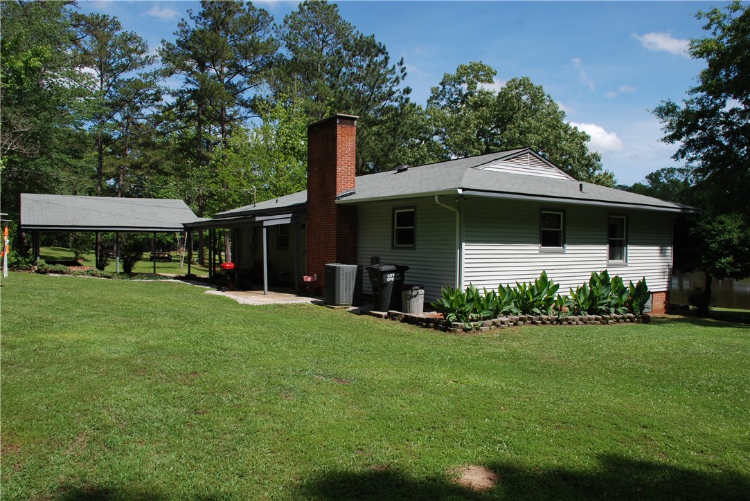 2300 S UNIROYAL Road