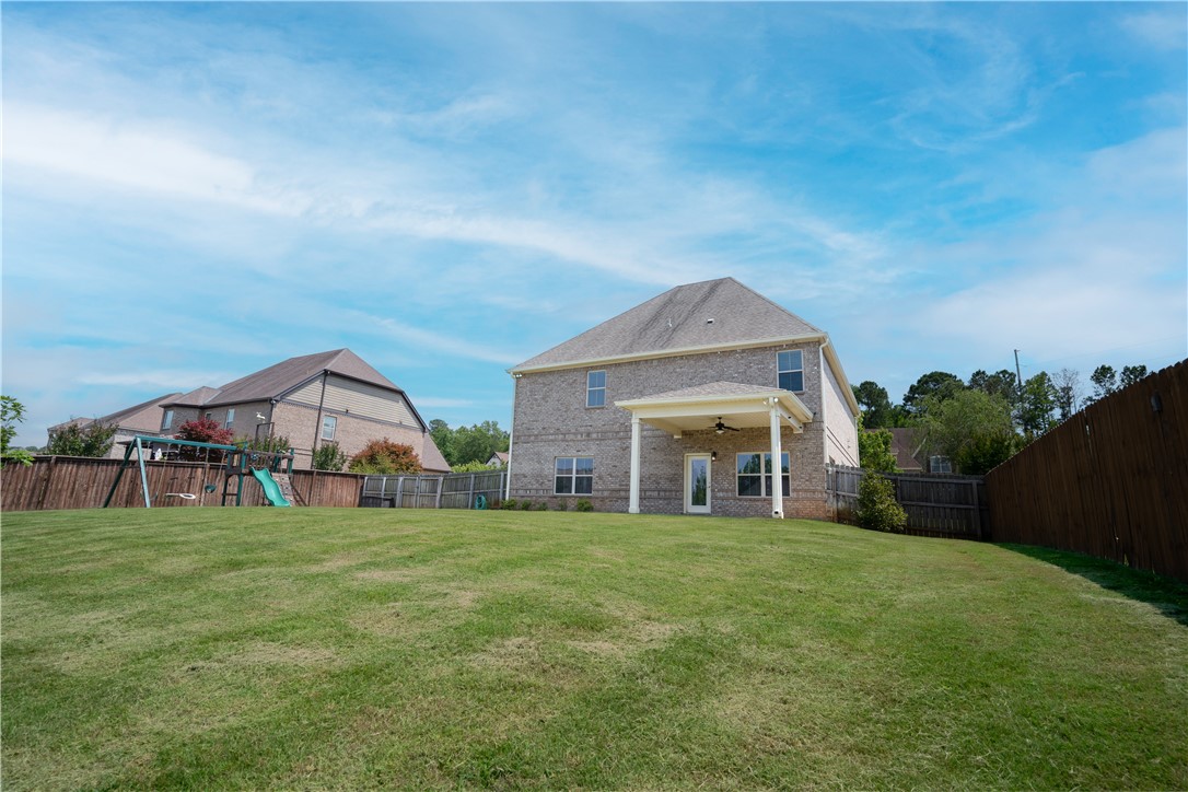 Auburn, Alabama 36832, United States, 4 Bedrooms Bedrooms, ,4 BathroomsBathrooms,Residential,Pending,5809