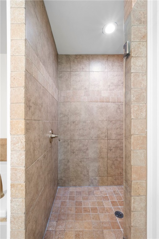 Auburn, Alabama 36832, United States, 4 Bedrooms Bedrooms, ,4 BathroomsBathrooms,Residential,Pending,5809