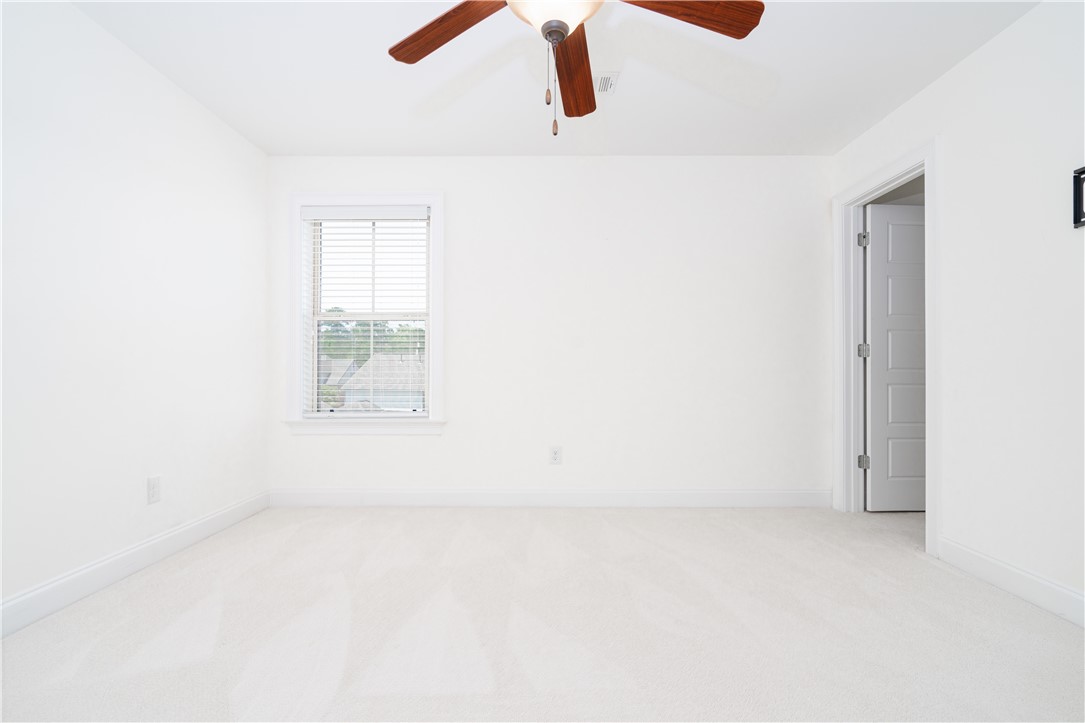 Auburn, Alabama 36832, United States, 4 Bedrooms Bedrooms, ,4 BathroomsBathrooms,Residential,Pending,5809