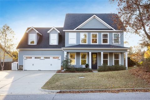 1306 LIVE OAK Circle Opelika AL 36801