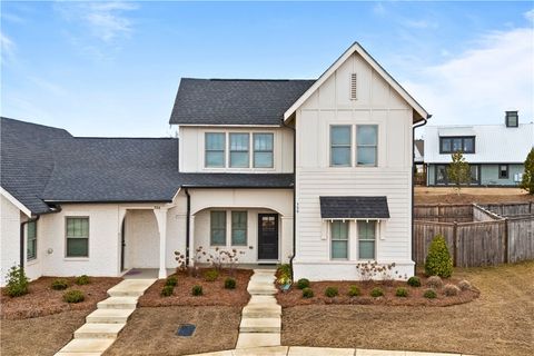 506 GREY OAK Circle Auburn AL 36830