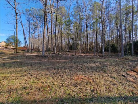 Photo of 1965 ARROWHEAD Avenue, Opelika, AL 36801 (MLS # 178709)