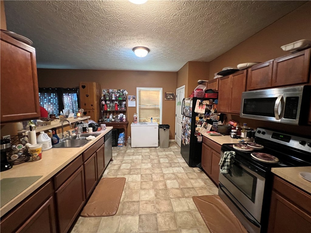 Photo of 200 LEE ROAD 2126, Salem, AL 36874 (MLS # 182493)