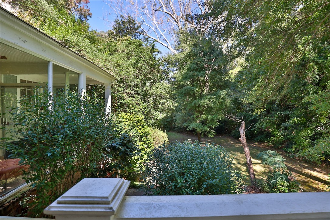 615 S COLLEGE Street