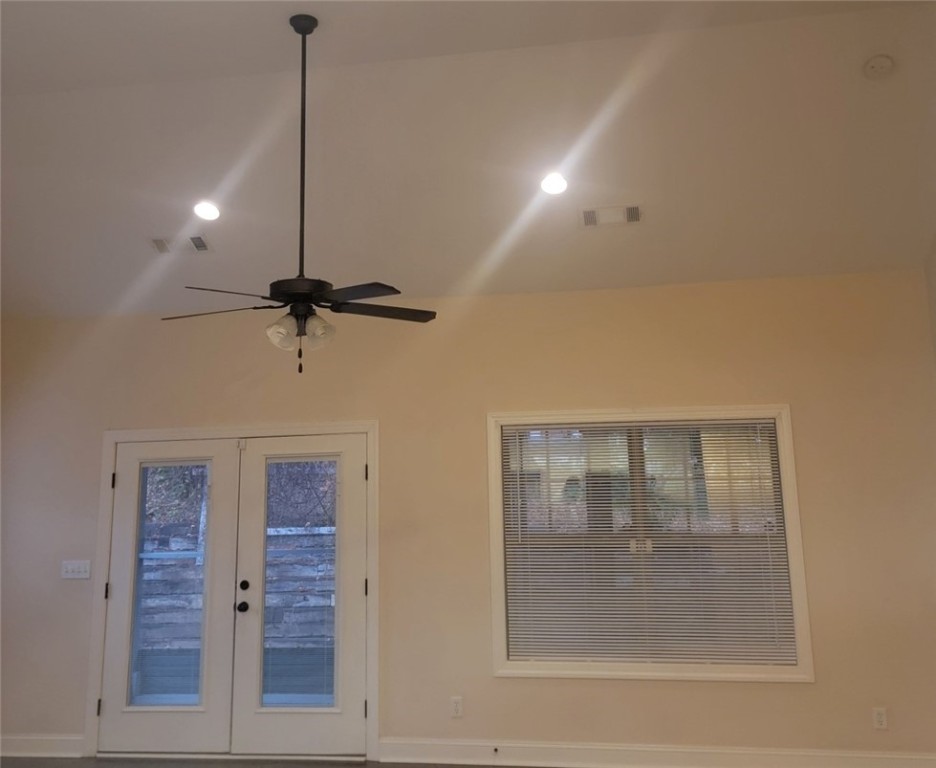 1061 RIVERWOOD Drives