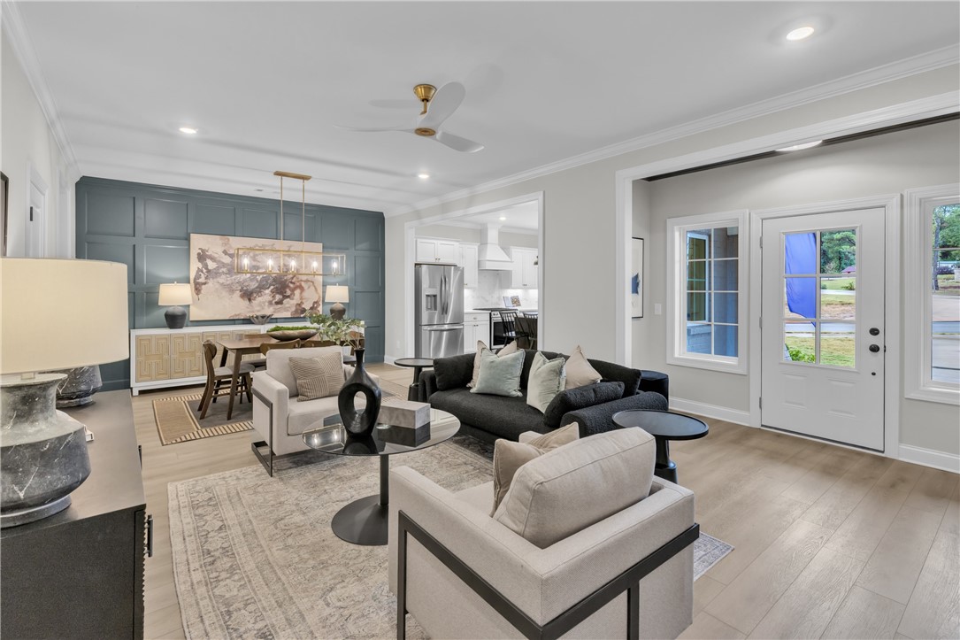 1756 WOODLAND PINES Lane 272