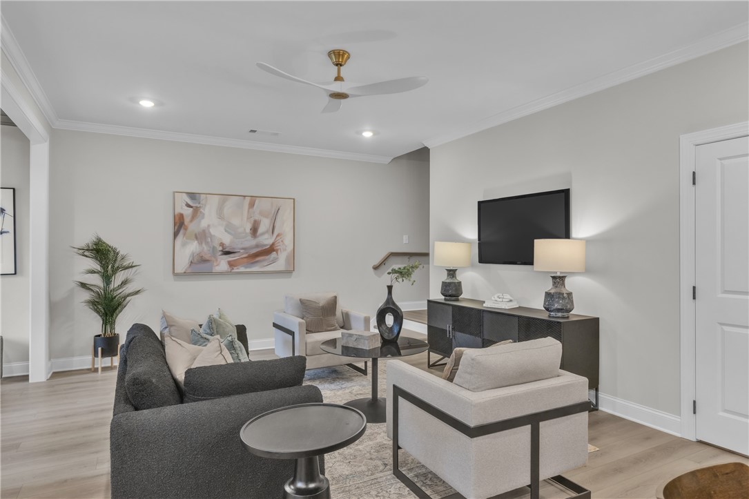 1756 WOODLAND PINES Lane 272