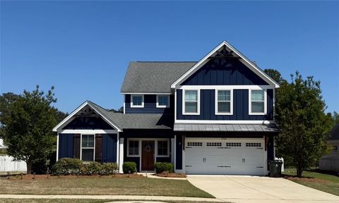 Photo of 2705 BRIGHTON Lane, Auburn, AL 36832 (MLS # 179864)