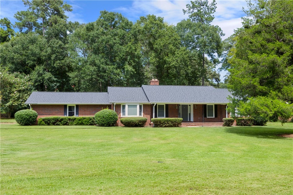 Photo of 918 DOWNING Place, Smiths Station, AL 36877 (MLS # 181858)