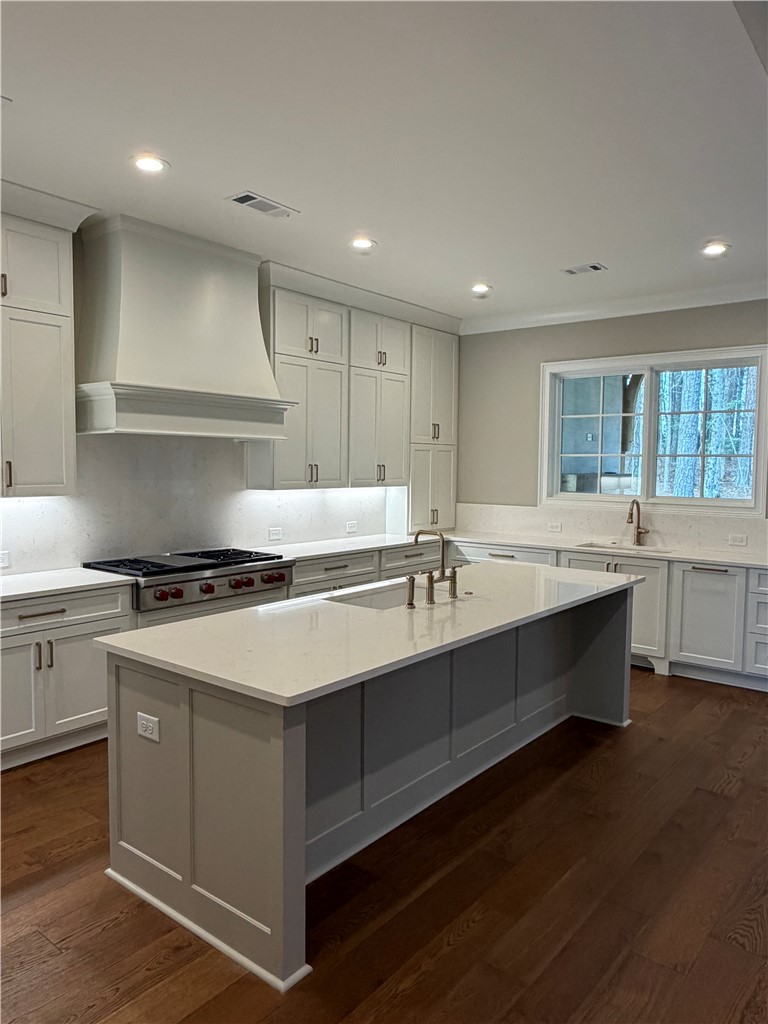 900-3 ANNABROOK Drive