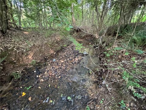 Photo of 00 TALLAPOOSA Road, Camp Hill, AL 36850 (MLS # 180913)