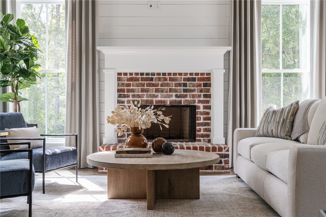 2175 DAWSON CORNER Loop