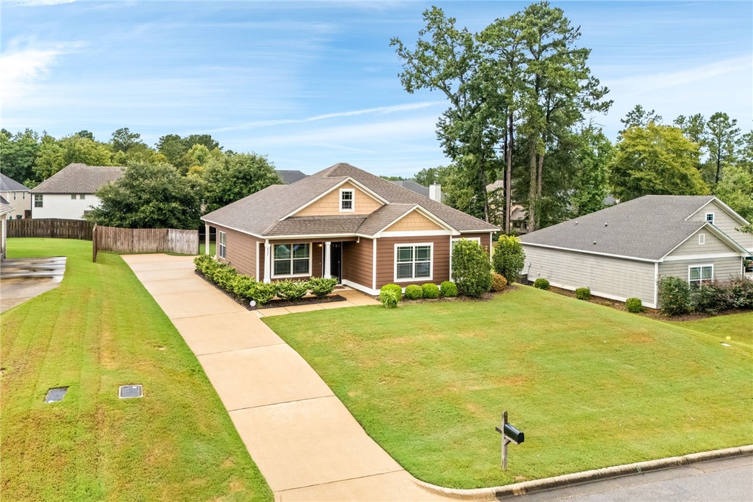 837 BERKSHIRE Court