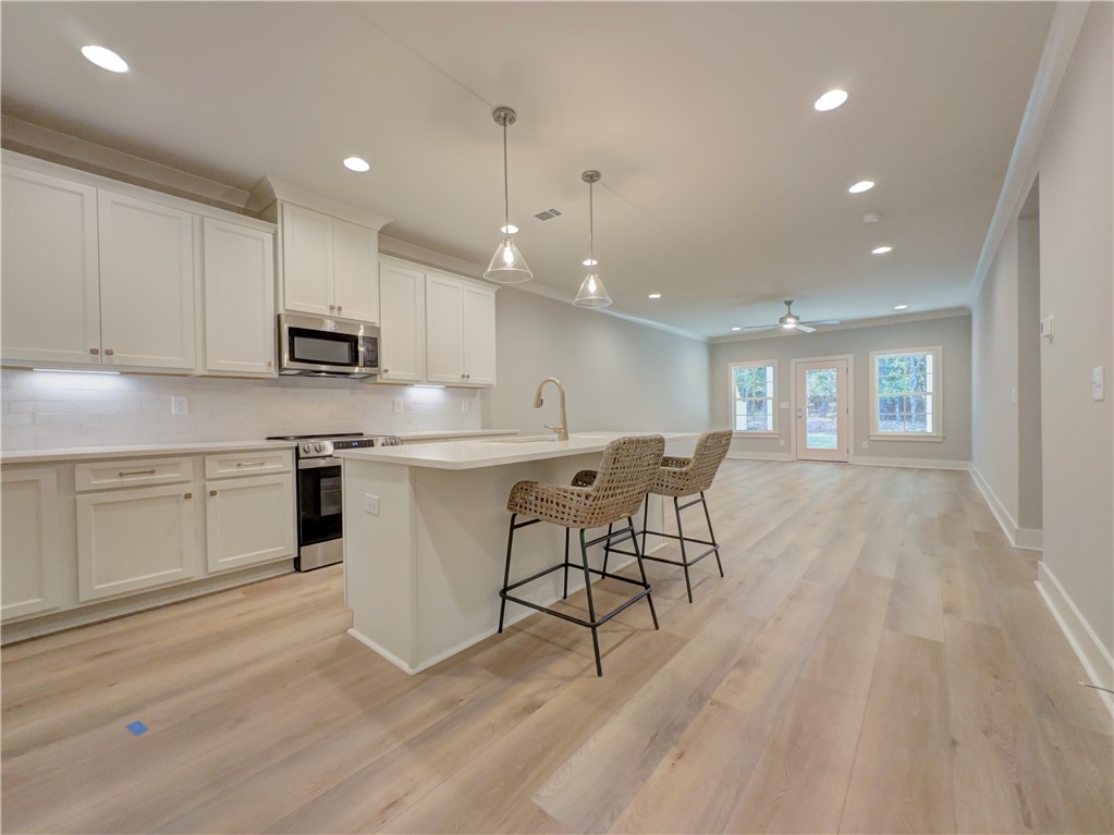 1100 ARCADIA Avenue 301