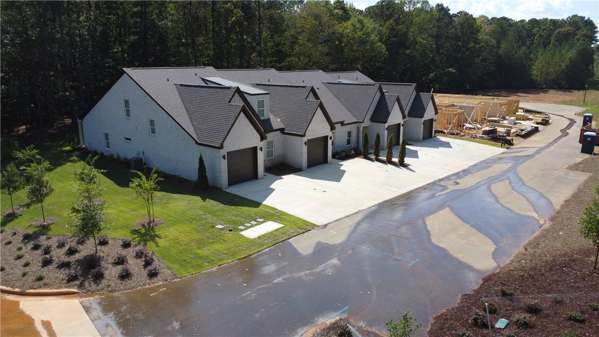 1100 ARCADIA Avenue 301