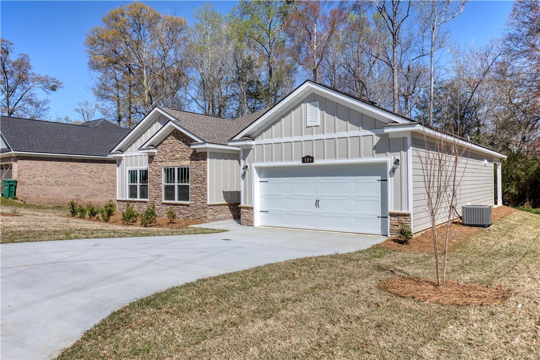 189 MEADOWLARK Drive
