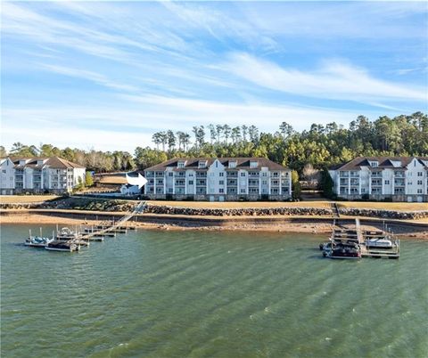 Photo of 50 CROWNE POINTE Pointe #201, Dadeville, AL 36853 (MLS # 178281)