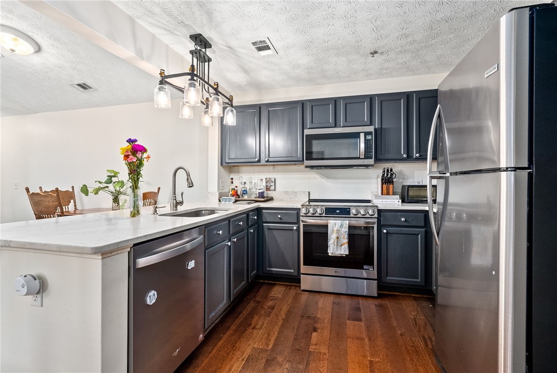 1114 S COLLEGE Street 302