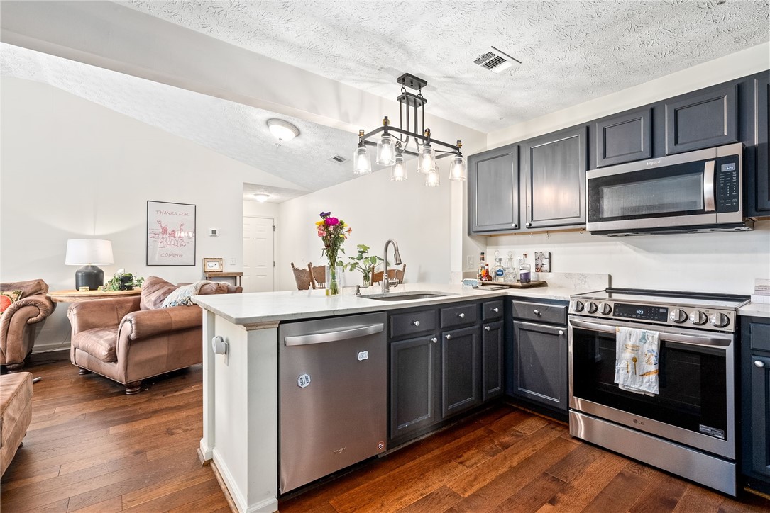 1114 S COLLEGE Street 302