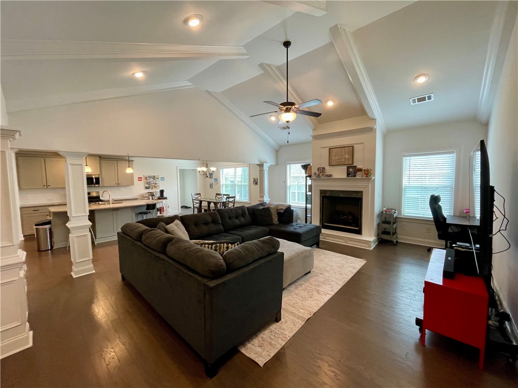 2604 FARMSTONE Ridge