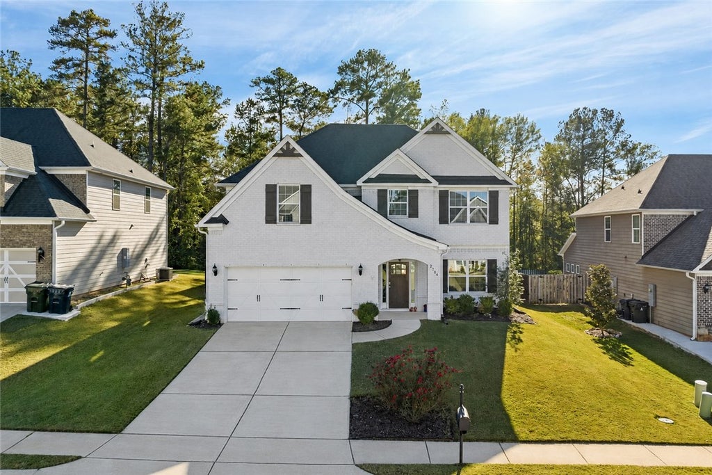 Photo of 2704 DUNKIRK Court, Auburn, AL 36832 (MLS # 181980)