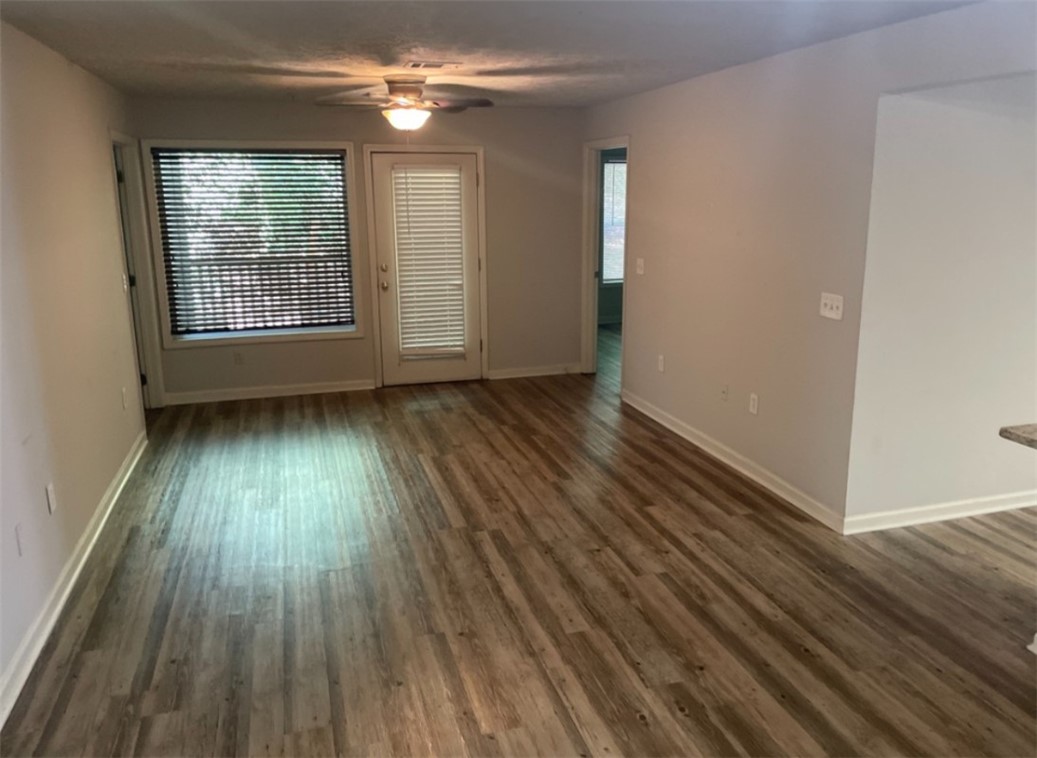 730 W MAGNOLIA Avenue 103