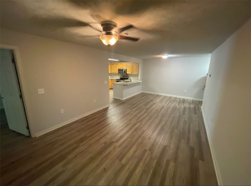 730 W MAGNOLIA Avenue 103