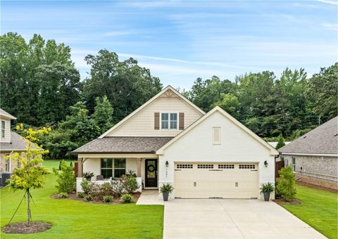 1627 HIDDEN LAKES Drive Opelika AL 36801