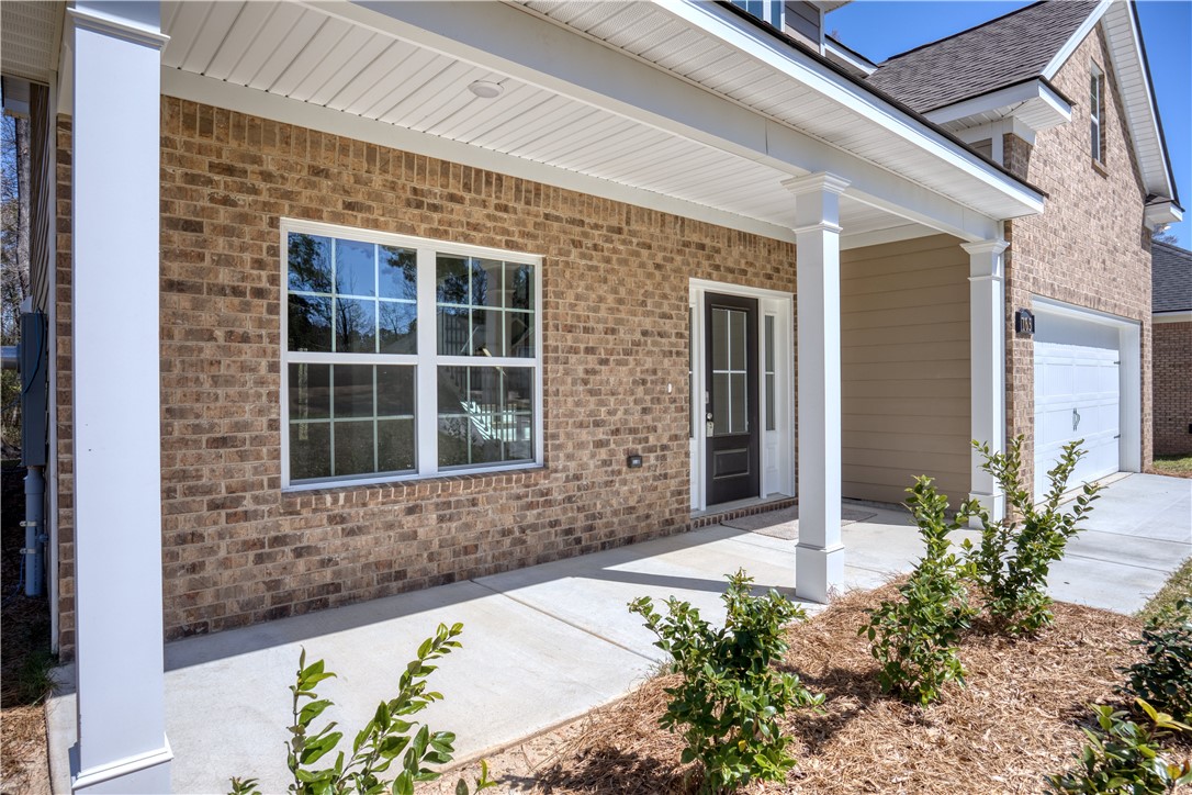 165 MEADOWLARK Drive