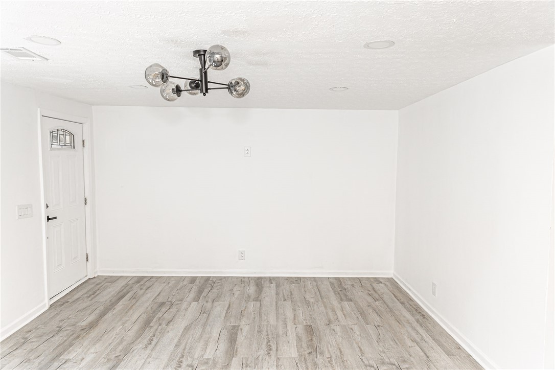 307 NE 1ST Street