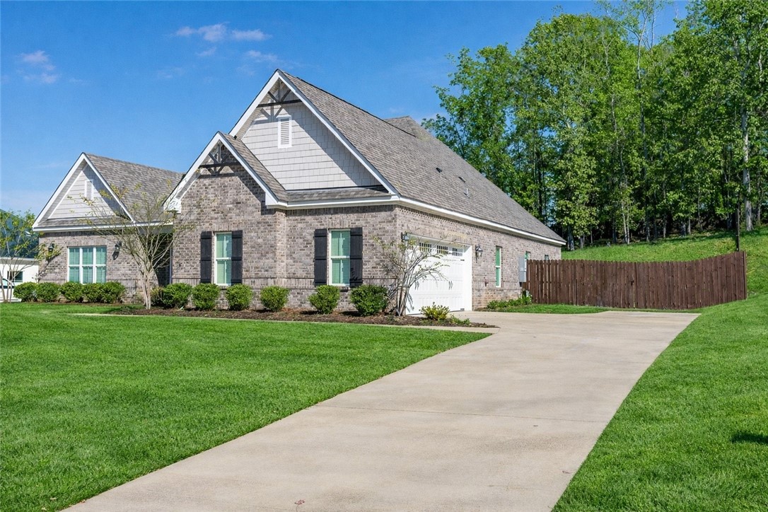 1808 MORNING GLORY Drive