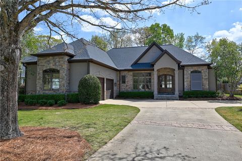 Photo of 1796 STAPLES Court, Auburn, AL 36830 (MLS # 179557)