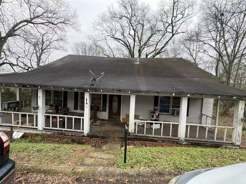 Photo of 14 LOWER Street, Valley, AL 36854 (MLS # 178505)
