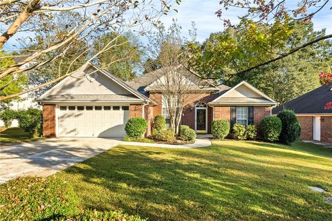 Photo of 2238 RIVERWOOD Drive, Auburn, AL 36830 (MLS # 176846)