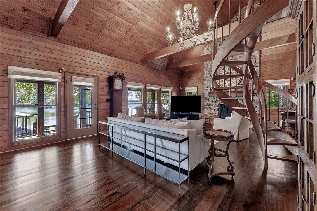 85 BRIARWOOD Point