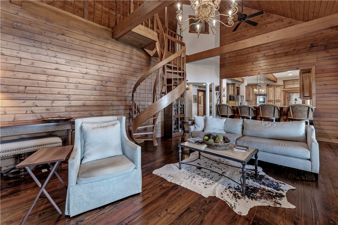 85 BRIARWOOD Point